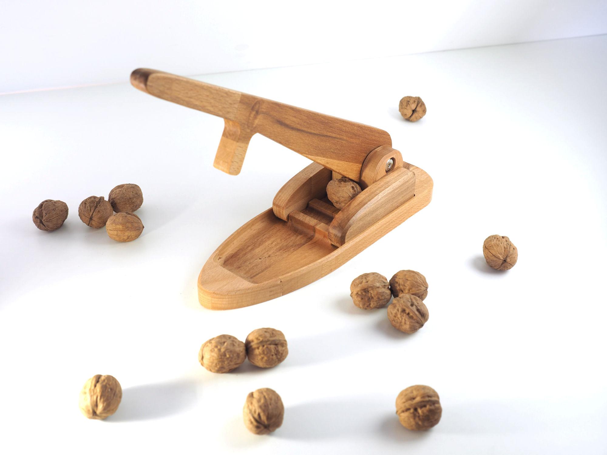 Hebelnussknacker aus Holz - Bild 1
